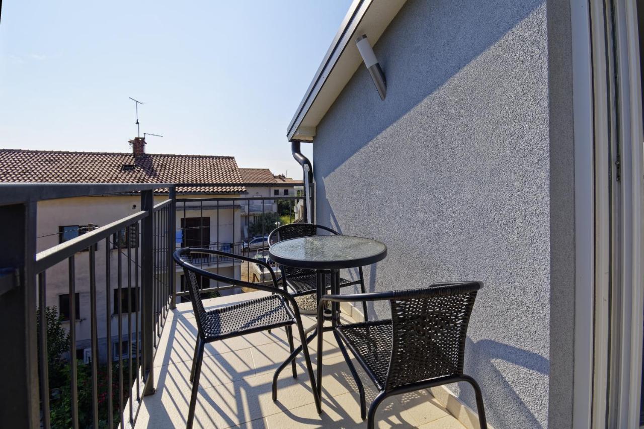 Apartments Goran By Rent Istria Umag Exterior foto